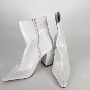 Steve Madden white shiny ankle boots. Size 9.5, slight heels for comfort